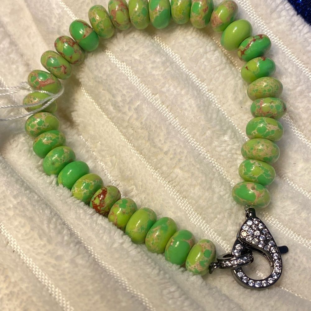 NWT 🦜 GENUINE EMPEROR TURQUOISE PARAKEET GREEN UNIQUE HEMATITE CLOSURE STRETCH - Picture 9 of 15